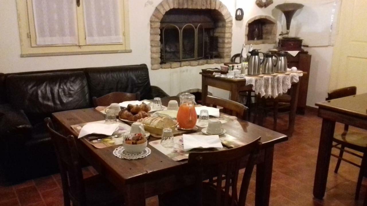 I Guardiani Bed & Breakfast Carlino Екстериор снимка